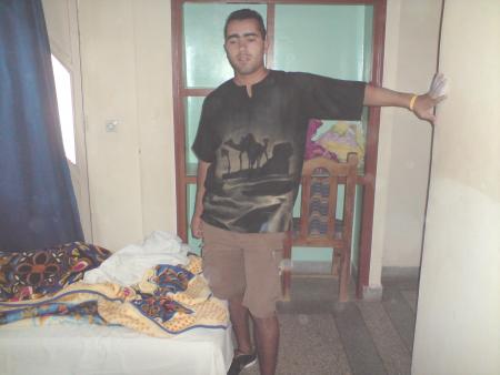   ds l'h�tel 1.5  etoile m� ses gens tvery fani